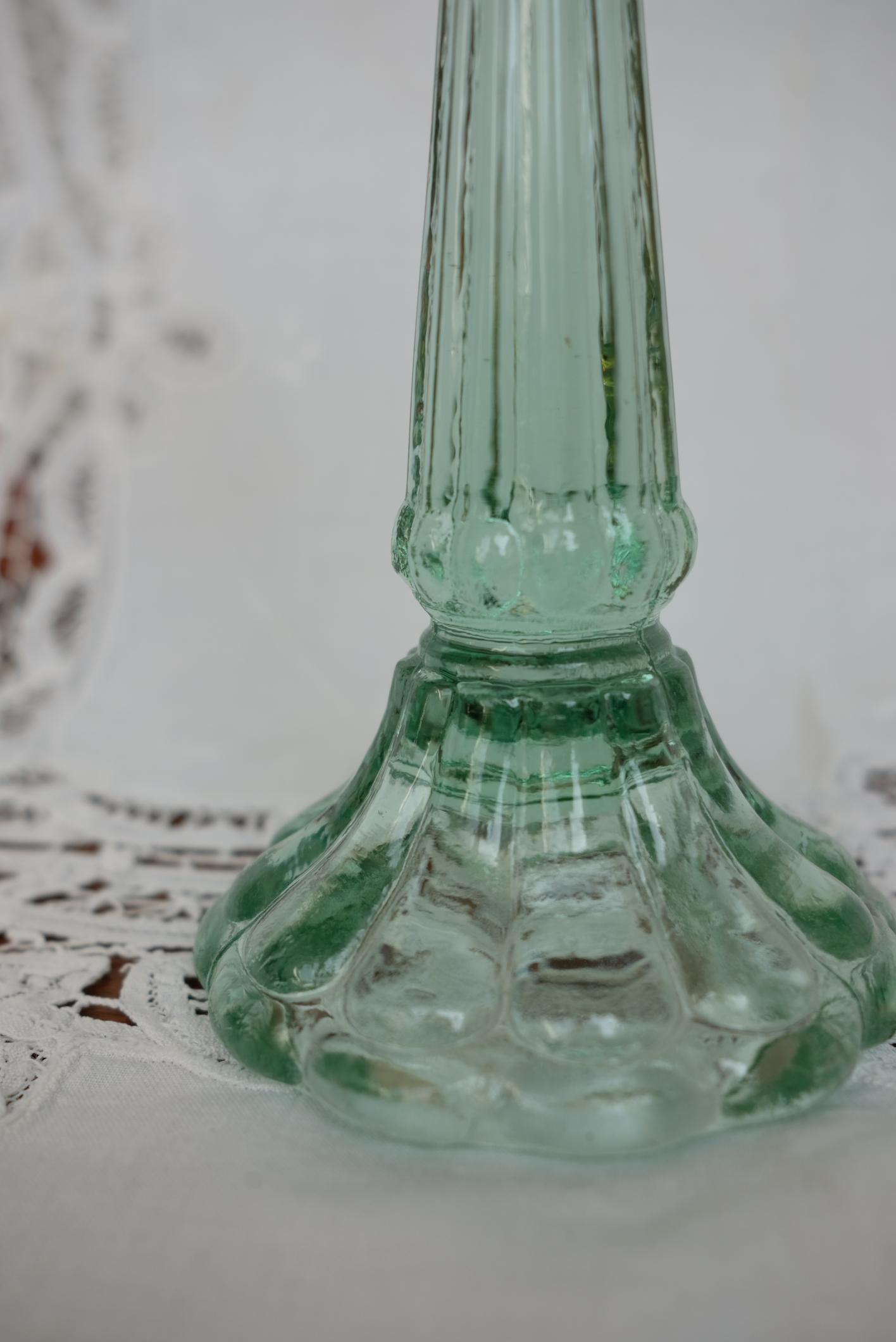 Bougeoir en verre moulé de Portieux