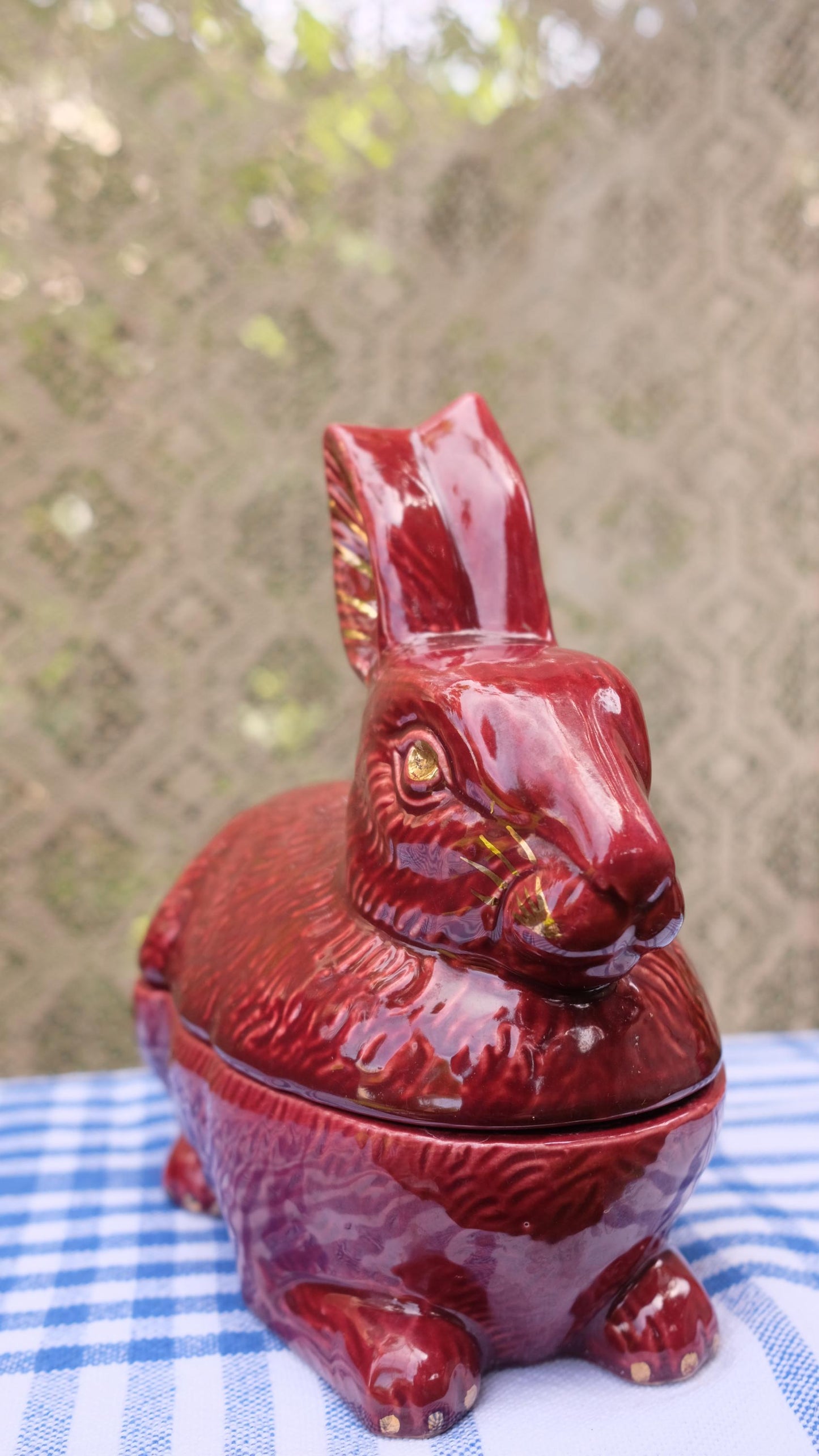 Terrine Caugant vintage en forme de lapin, modèle rare