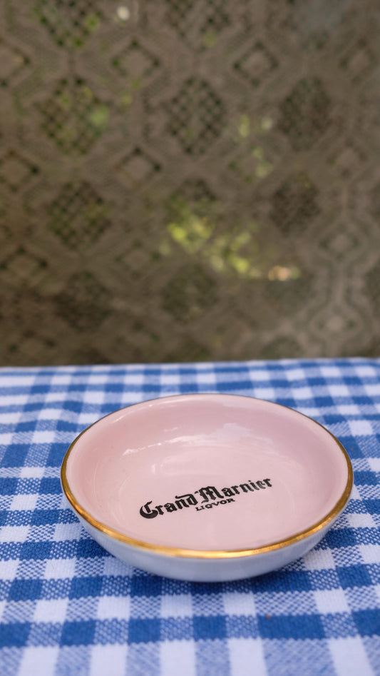 Cendrier publicitaire grand Marnier de la faïencerie moulin des loups