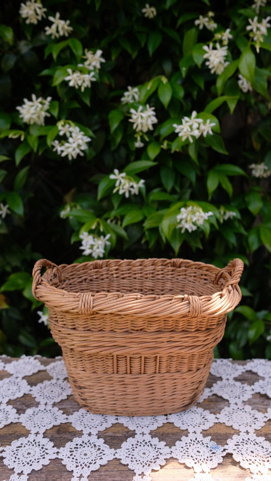 Panier décoratif vintage en osier