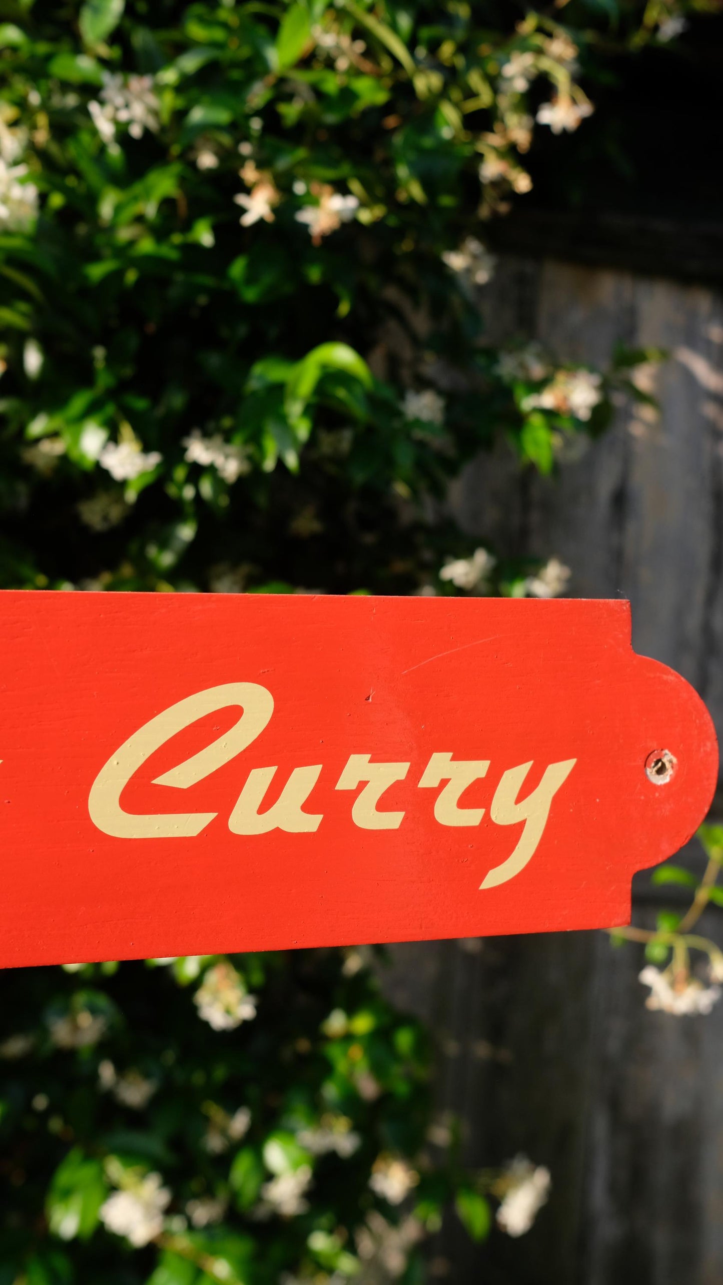 Pancarte en bois "moules curry" Léon de Bruxelles