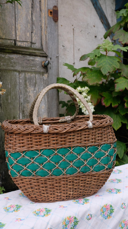 Grand panier vintage en osier et plastique