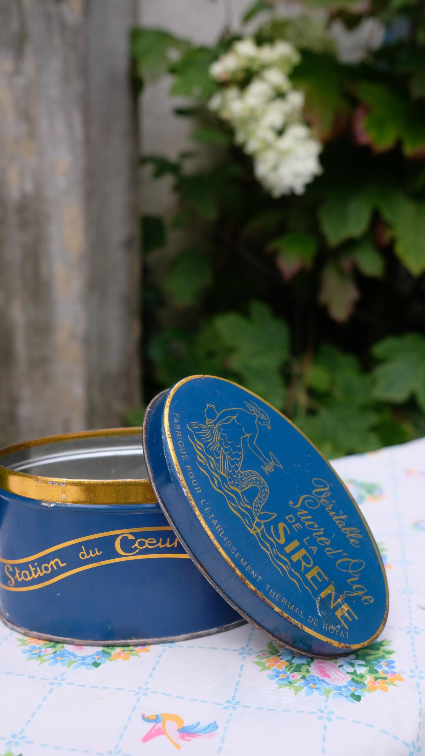 Boîte de sucre d'orge vintage "la sirène" en métal