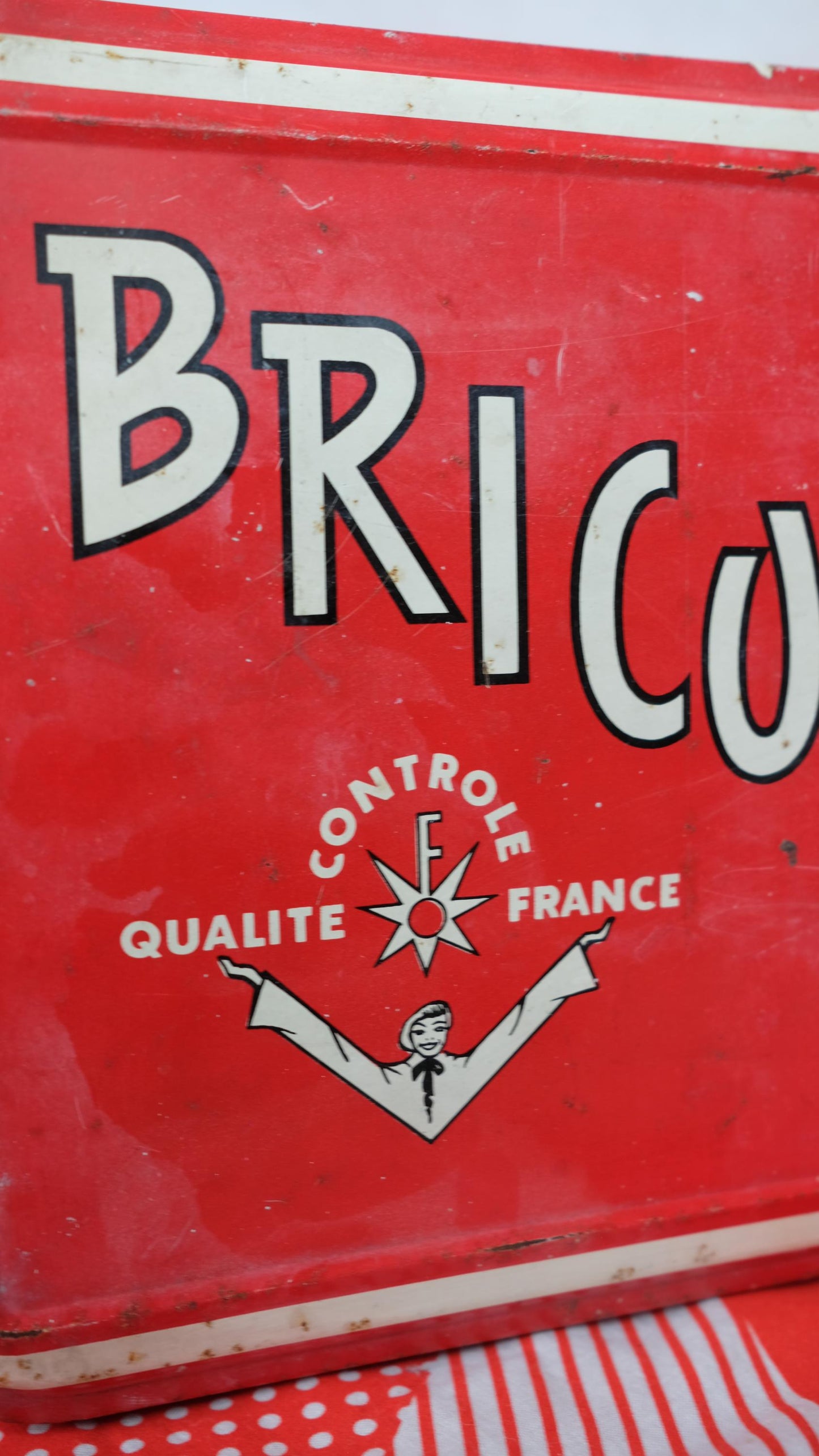 Boîte publicitaire Bricolo