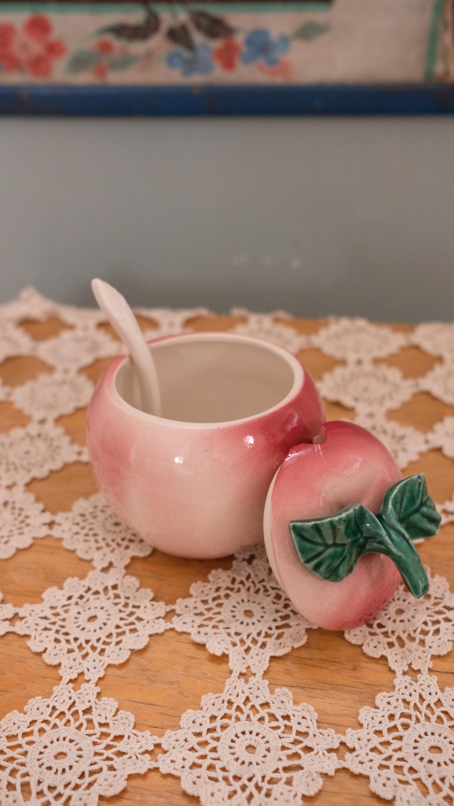 Pot à moutarde/confiture en barbotine pêche vintage