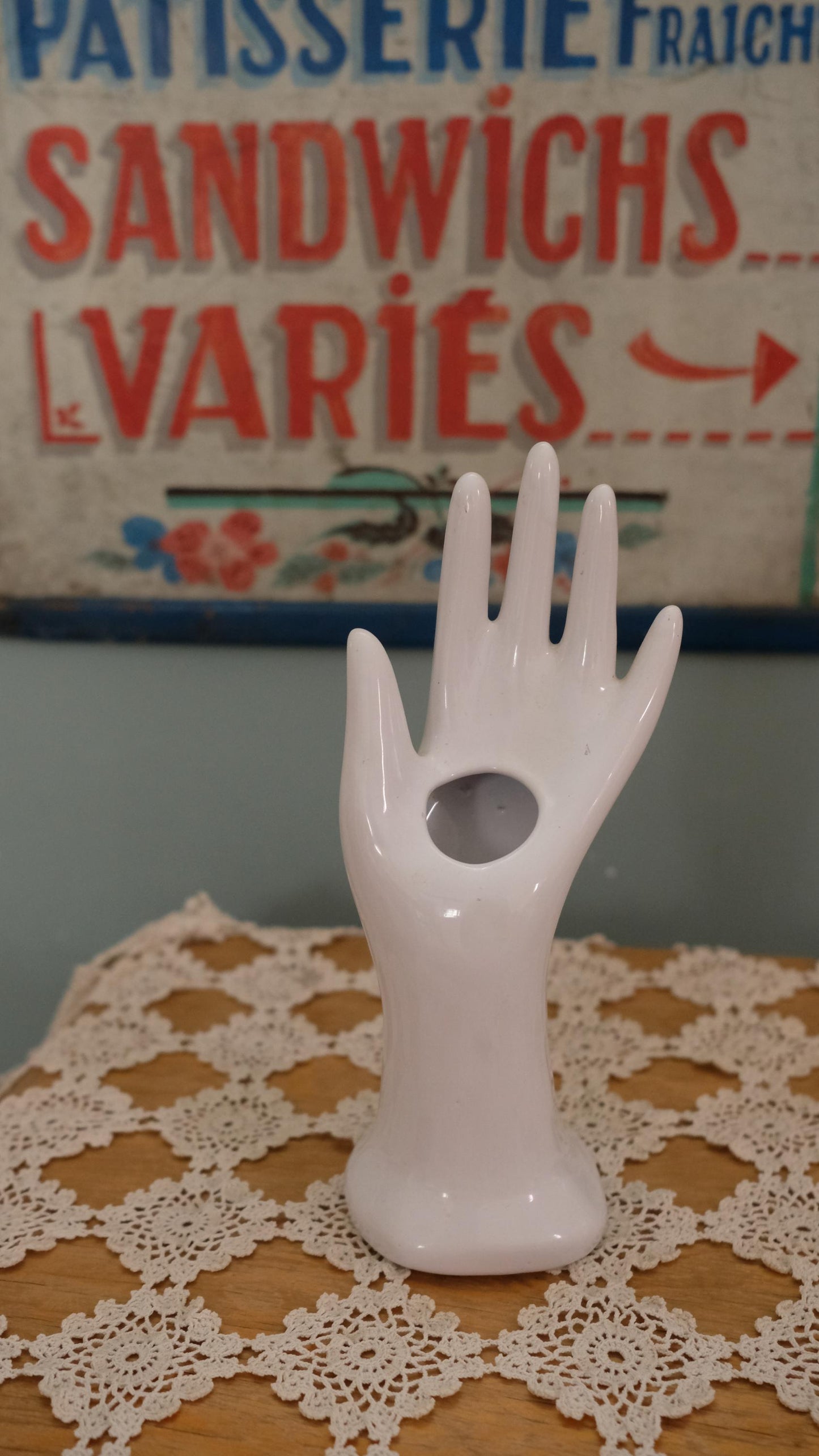 Baguier/soliflore vintage en forme de main