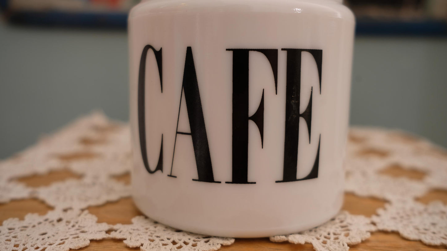 Pot à café vintage en opaline made in England en très bon état.