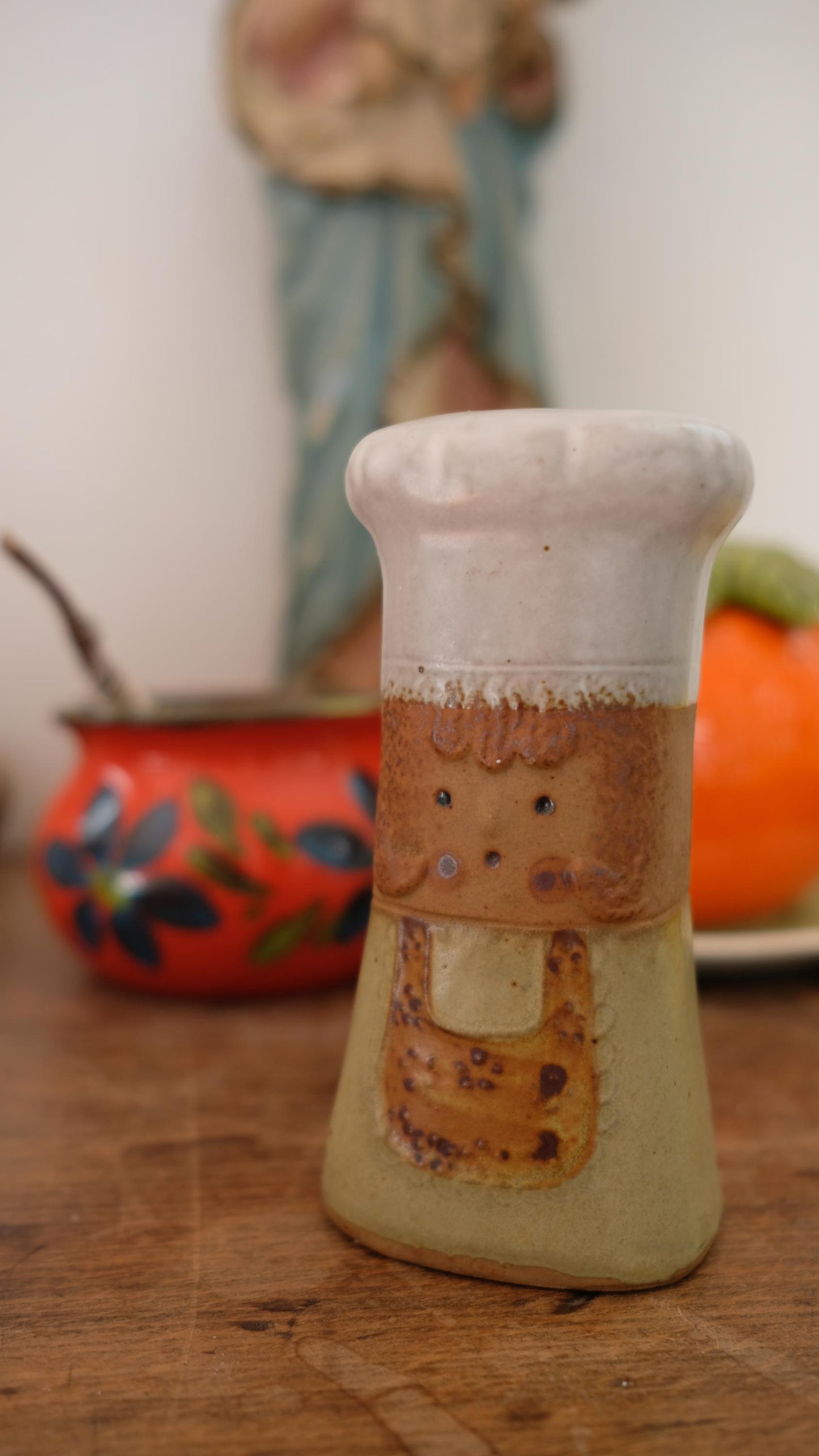 Salière vintage mid century en grès probablement fabriquée au Danemark