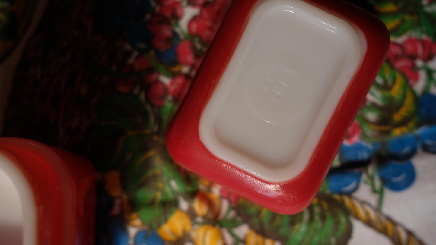 Lot de trois contenants à frigo vintage en pyrex made in USA