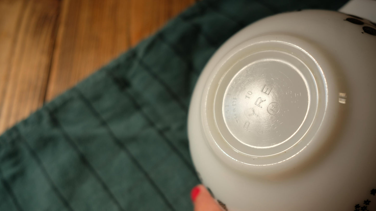 Bol verseur vintage en pyrex made in USA modèle gooseberry