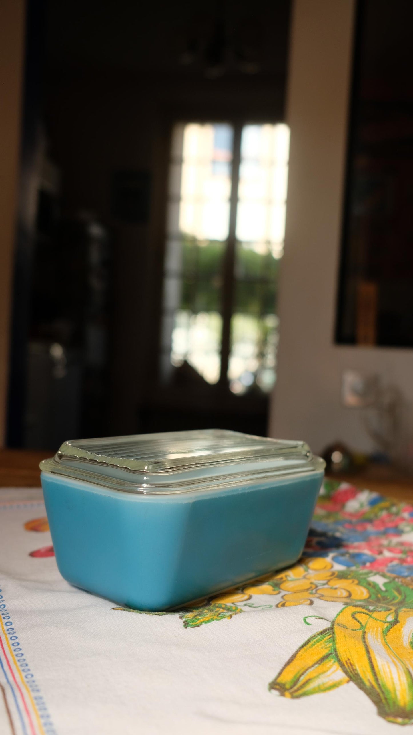Beurrier vintage en pyrex made in USA