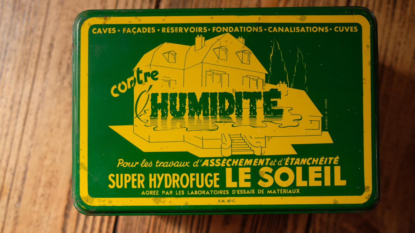 Boîte en métal publicitaire "le soleil" vintage