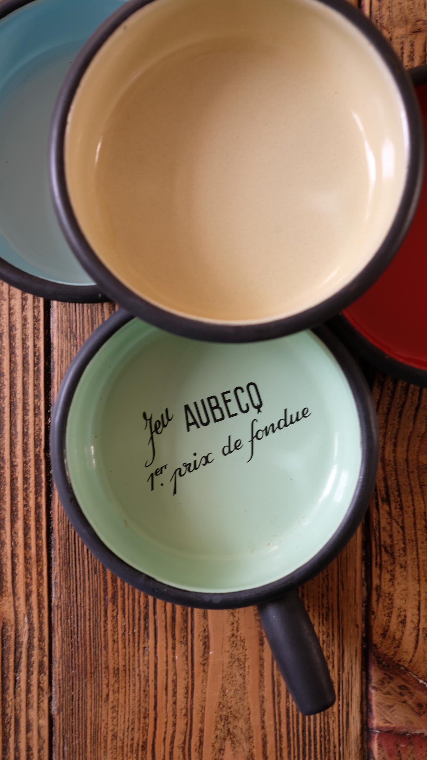 Lot de quatre caquelons vintage Aubecq