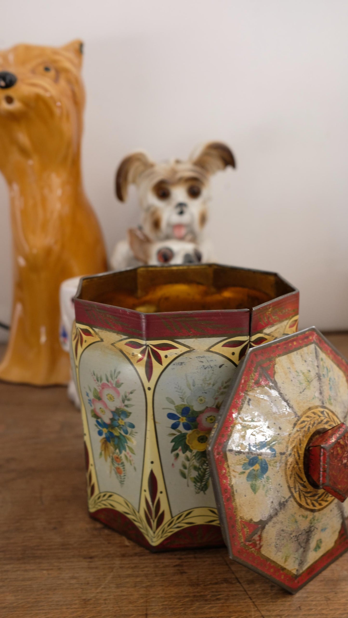 Boîte de bonbons vintage en métal