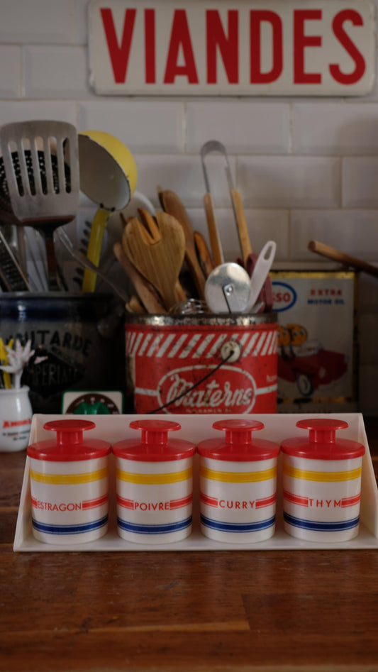 Etagère et pots à épices vintage en plastique