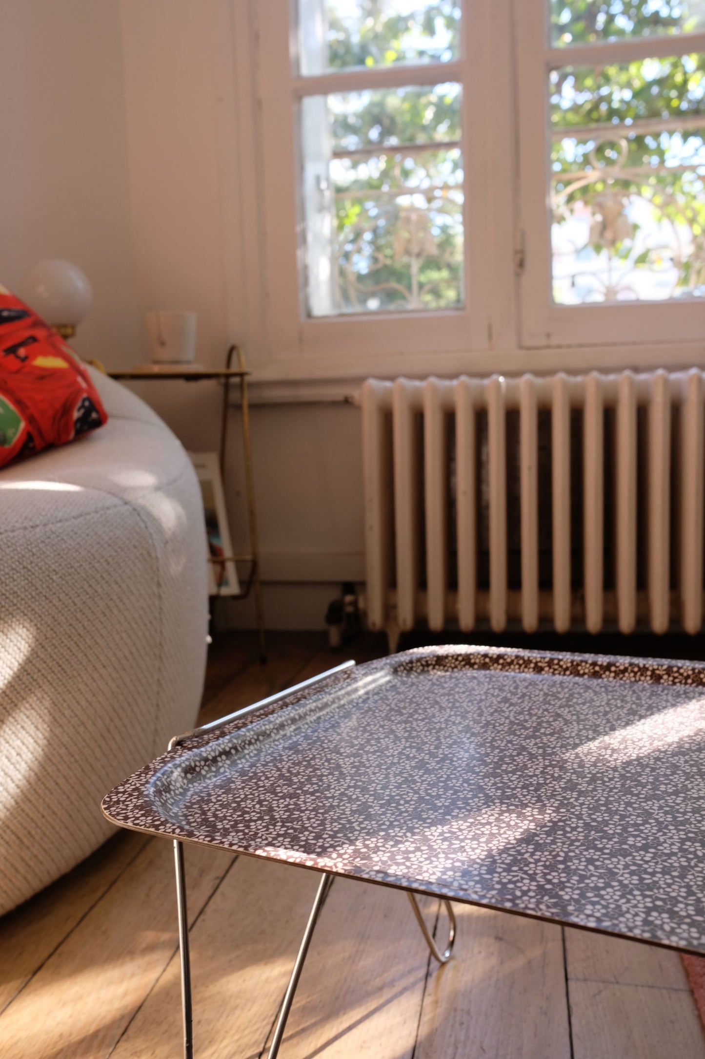 Plateau en mélaminé avec pieds amovibles