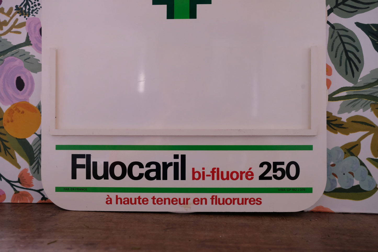 Panneau de pharmacie fluocaril