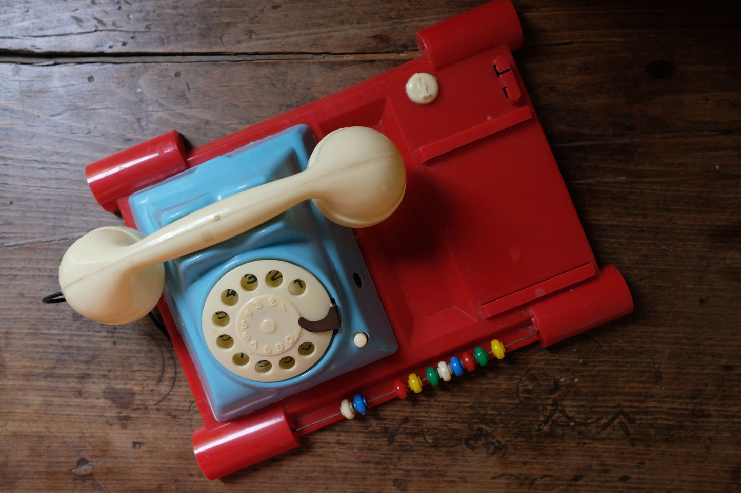 Téléphone jouet en plastique