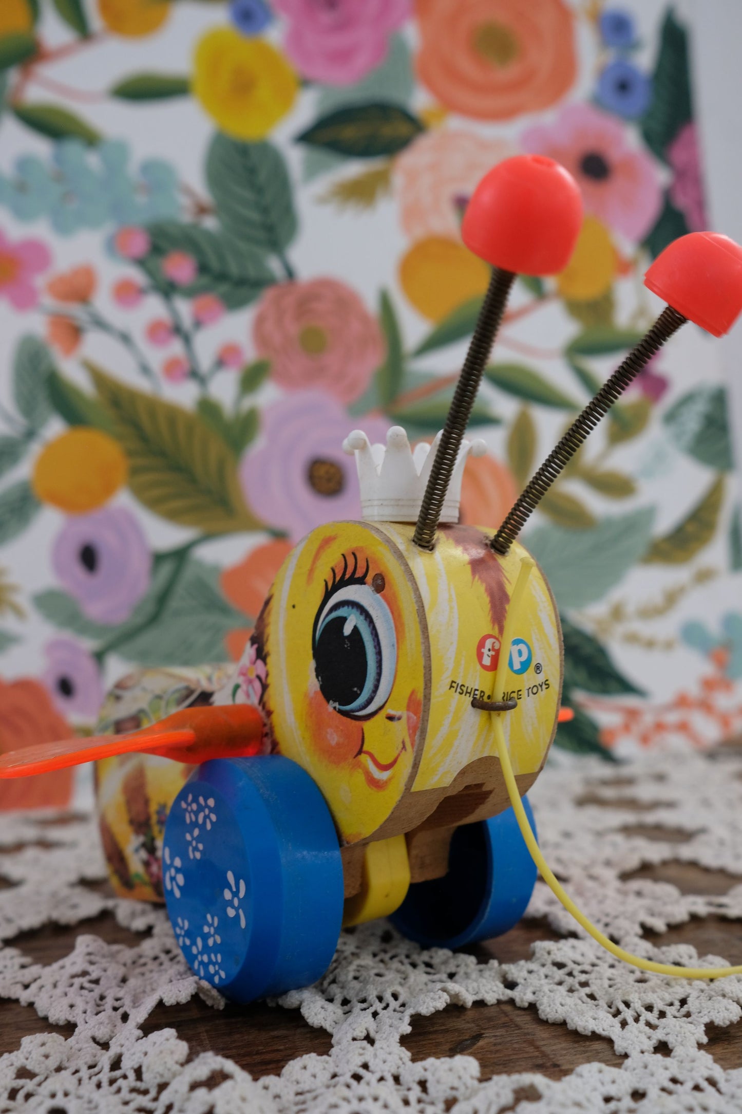 Abeille Fisher Price